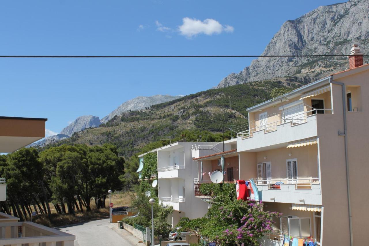 Apartments With A Parking Space Makarska - 6850 Exterior foto